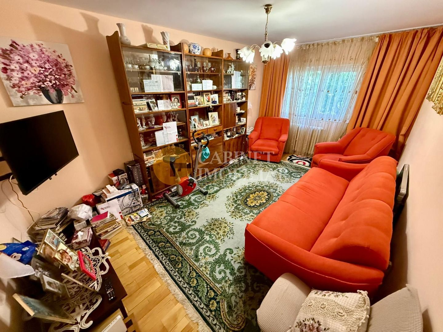 3 CAMERE DECOMANDAT--ETAJ 1--MOBILAT+UTILAT--ZONA FOARTE BUNA - Poză 2