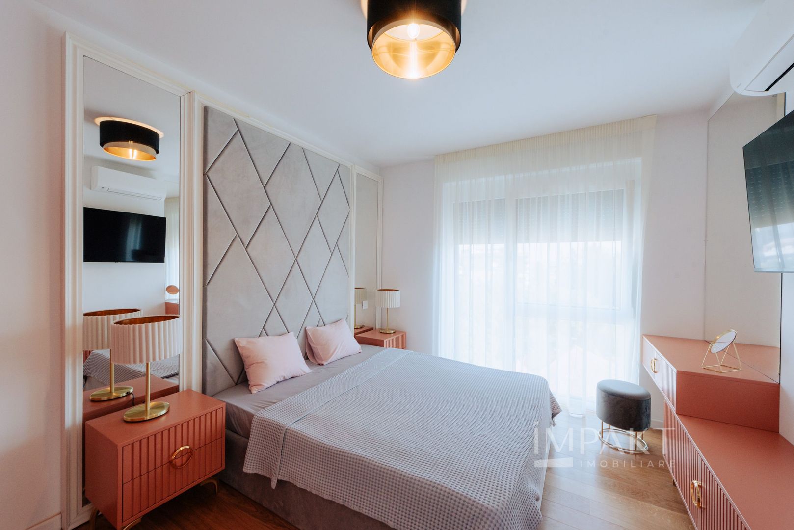 Apartament deosebit cu 4 camere la 5 minute de UMF - Poză 9