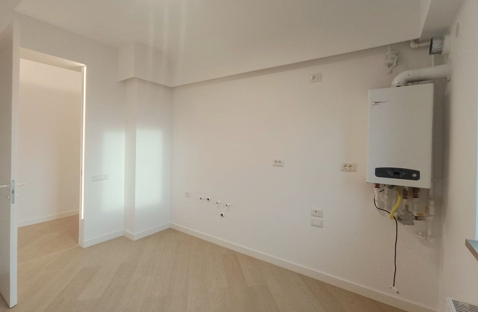 Vanzare apartament 3 camere Cortina NORTH - Poză 14