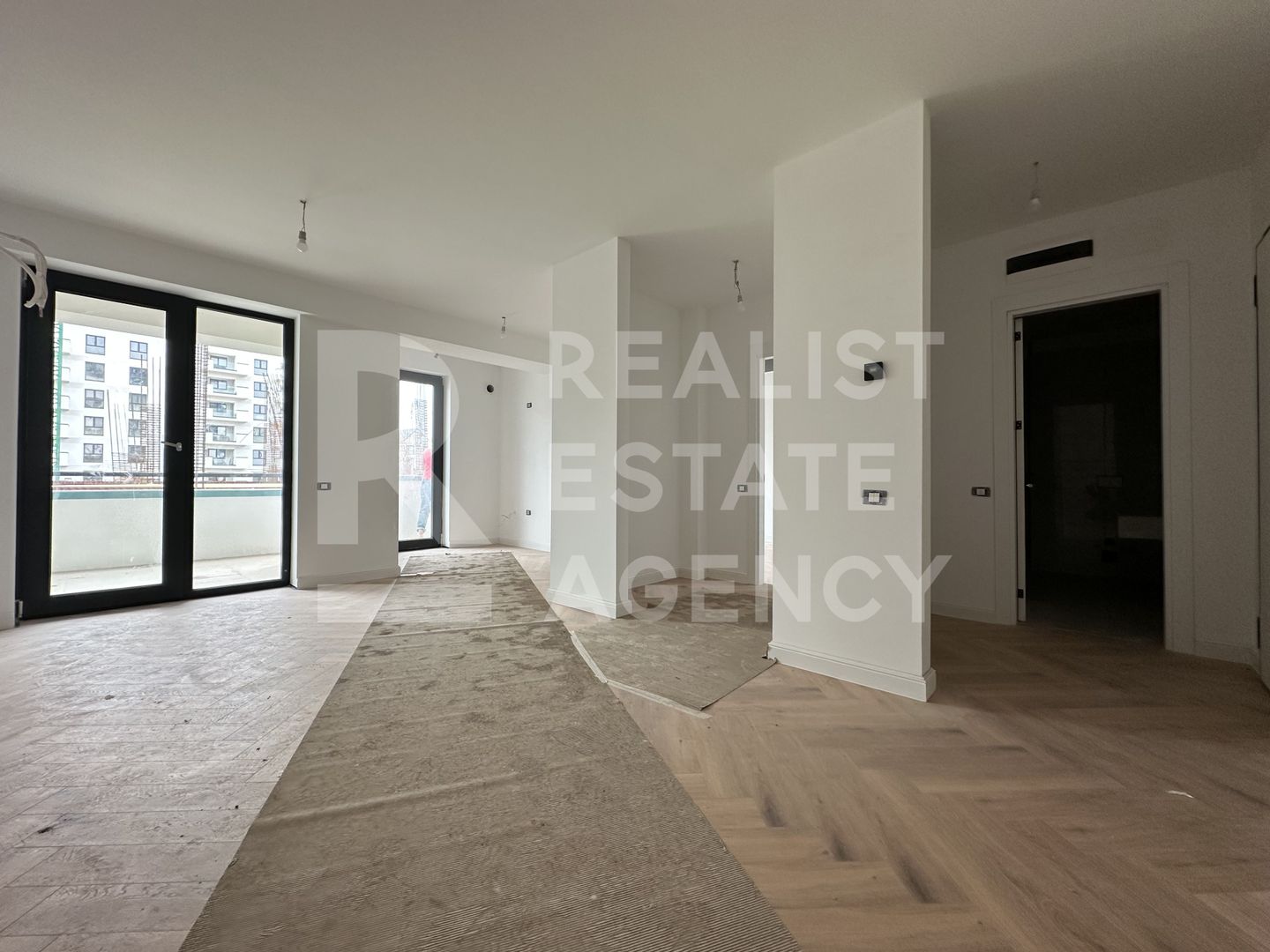 Apartament cu 2 camere  - Pipera - Poză 2