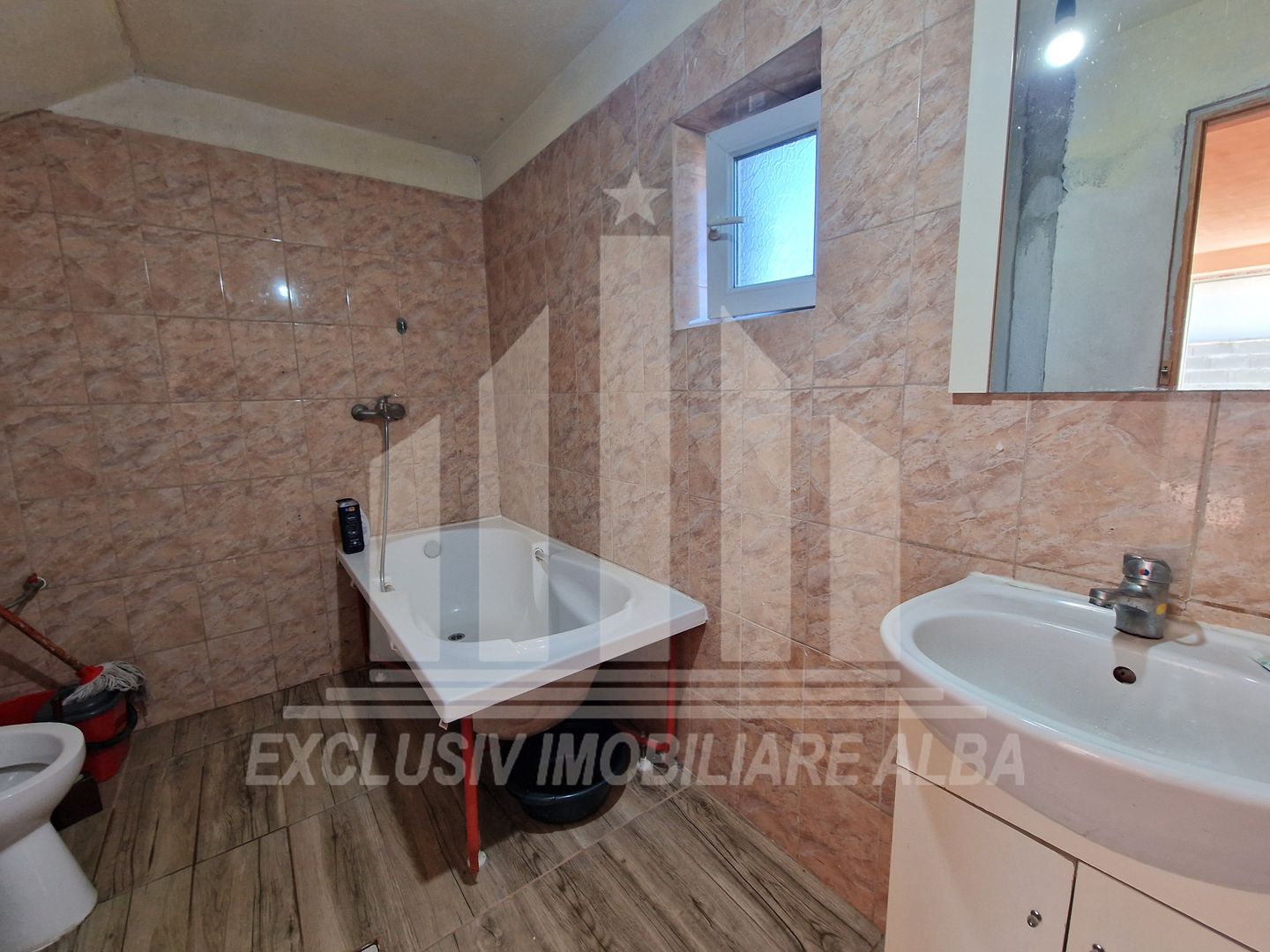 Casa de vanzare | 110 mp | 650 mp teren | Sebes-Petresti - Poză 9
