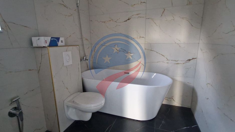 Casă modernă de lux – 4 camere, teren 373 mp, curte amenajată - Poză 11