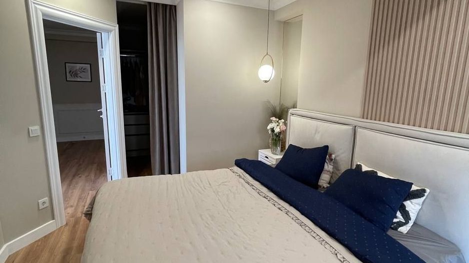 Apartament cu 2 camere + living - Poză 12