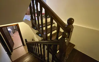 Vilă cu 10 camere P+2E+M 400 M² utili 2800 M² Teren Comandau - Poză 16
