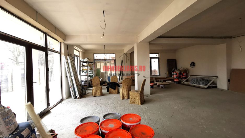 Ozana-Metrou 1 Decembrie 1918 - Casa P+2+M - Prima Inchiriere - Poză 2