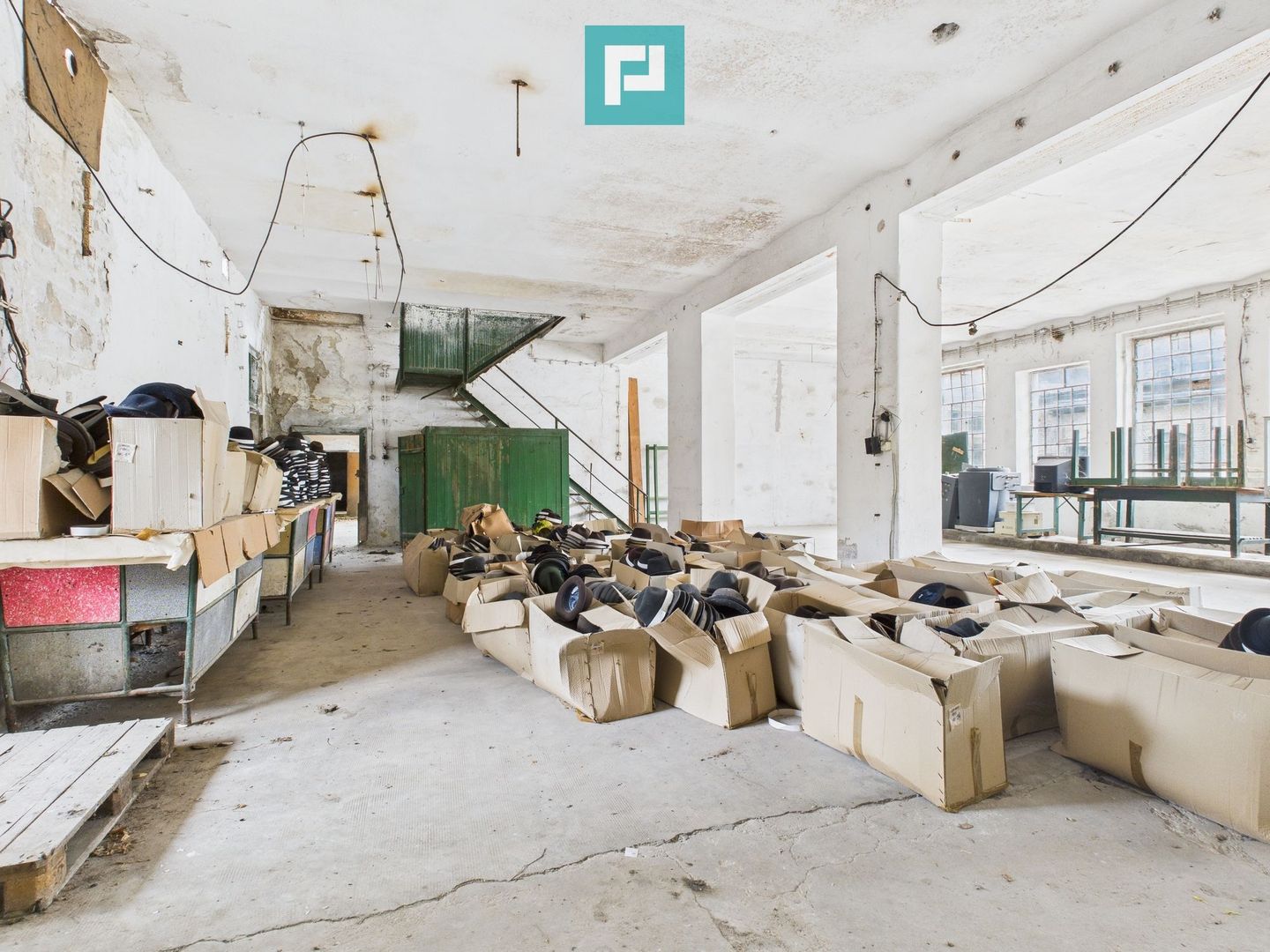 Spațiu de investiții 500 mp în Periam - Poză 6