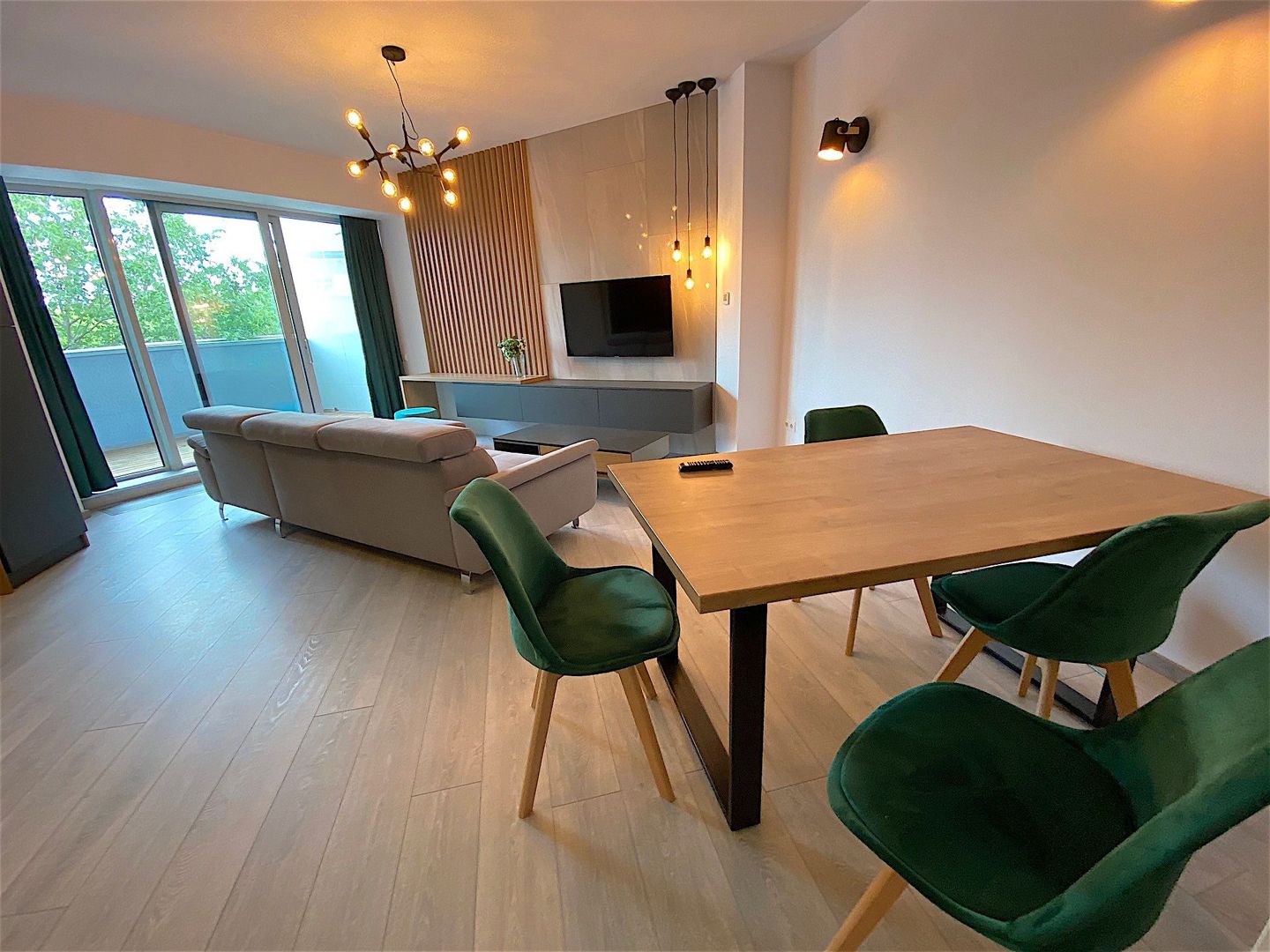 Apartament cu parcare subterana in imobil cu piscina si SPA - Poză 6