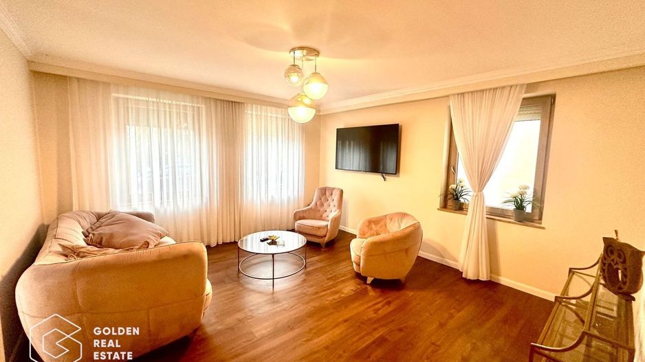 Apartament premium, zona Subcetate, 3 camere, 2 bai, loc parcare, sala, piscina - Poză 7