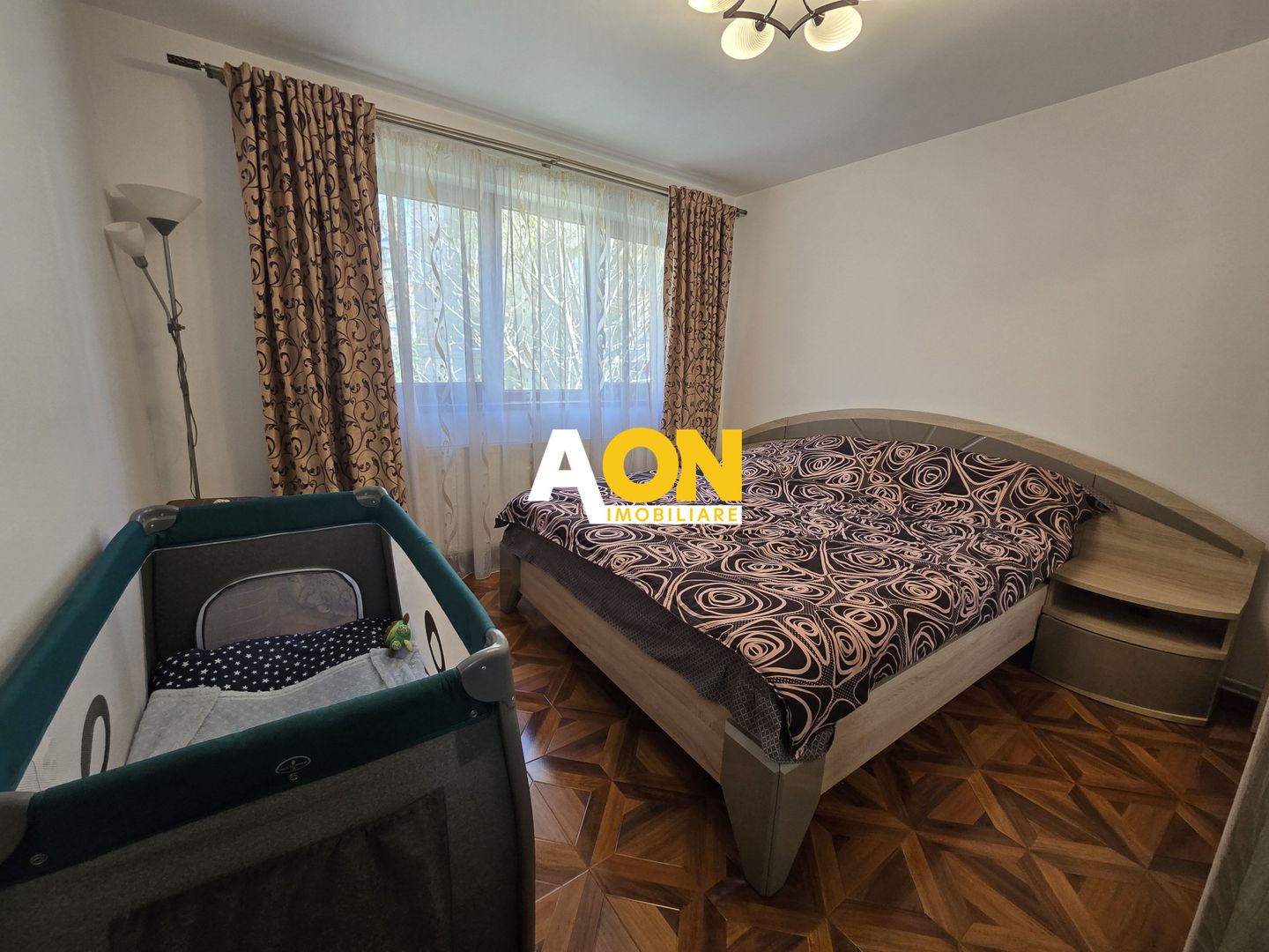 Apartament 2 Camere, Etaj 1, Zona Cetate, Complet Renovat si Utilat - Poză 3