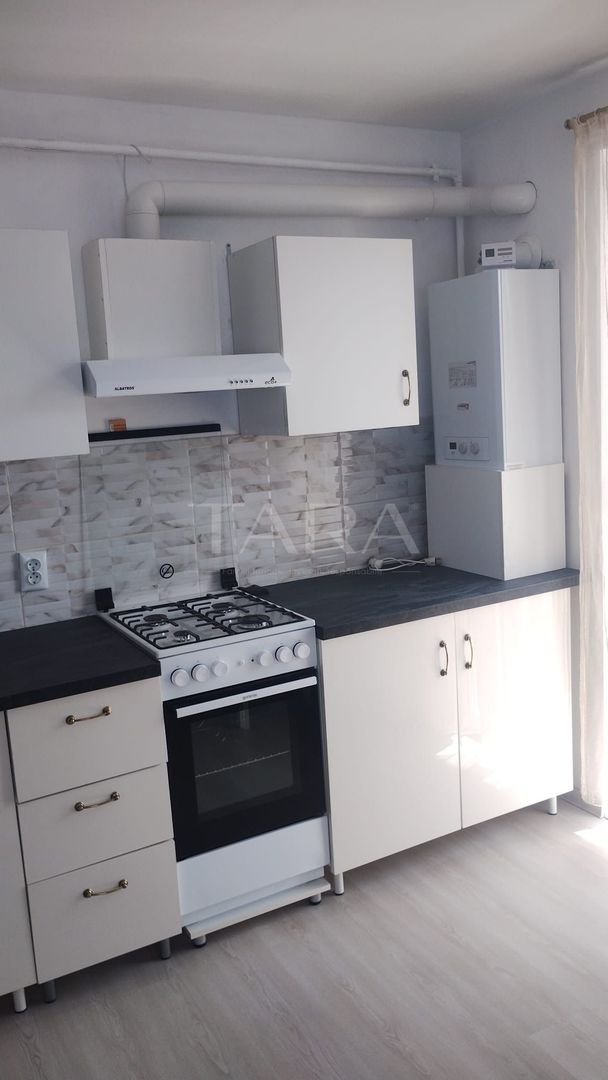 Apartament cu 3 camere în Florești, zona Peny . - Poză 1