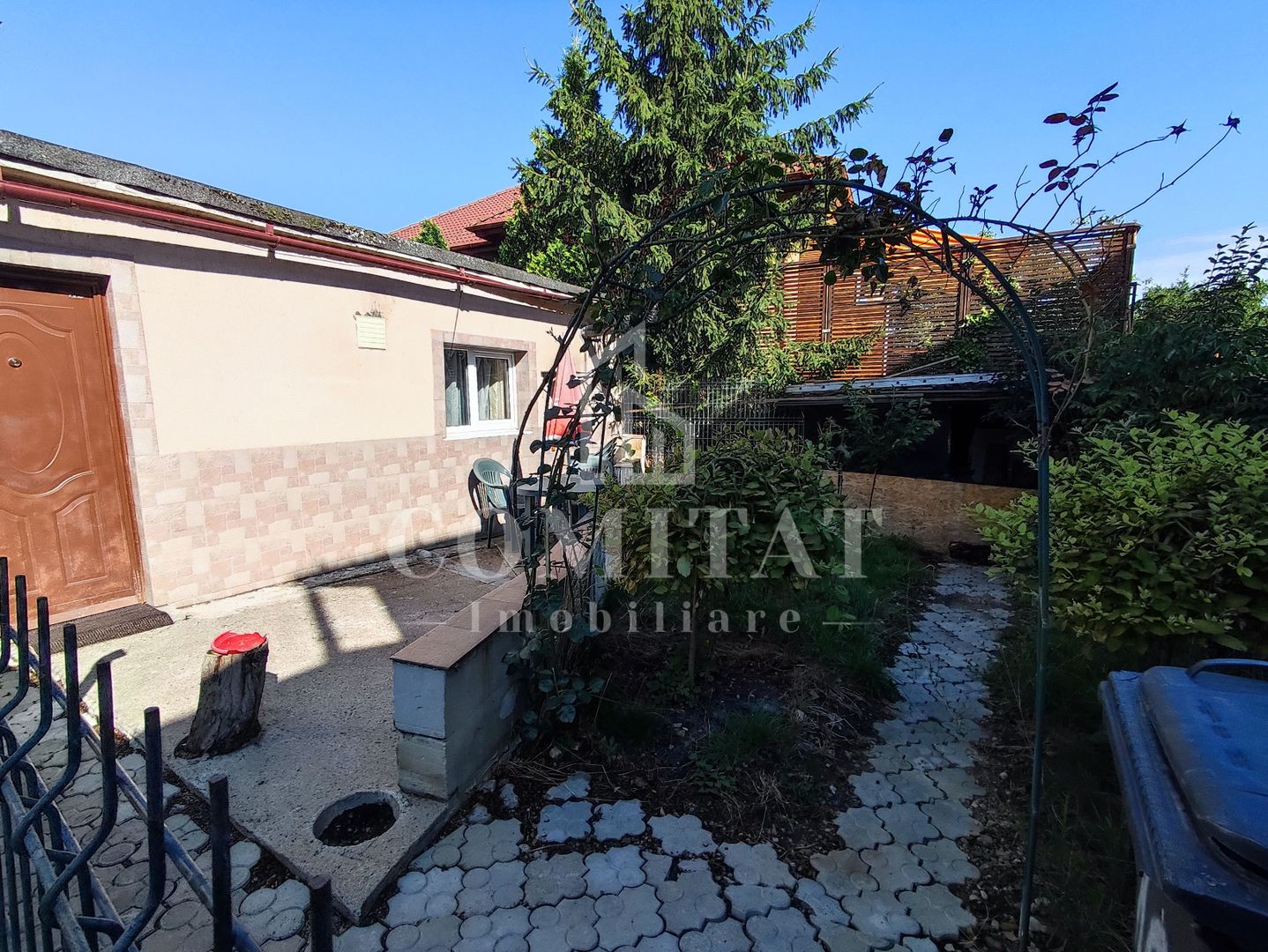 Apartament la curte | Zona Andrei Mureșanu - Poză 7