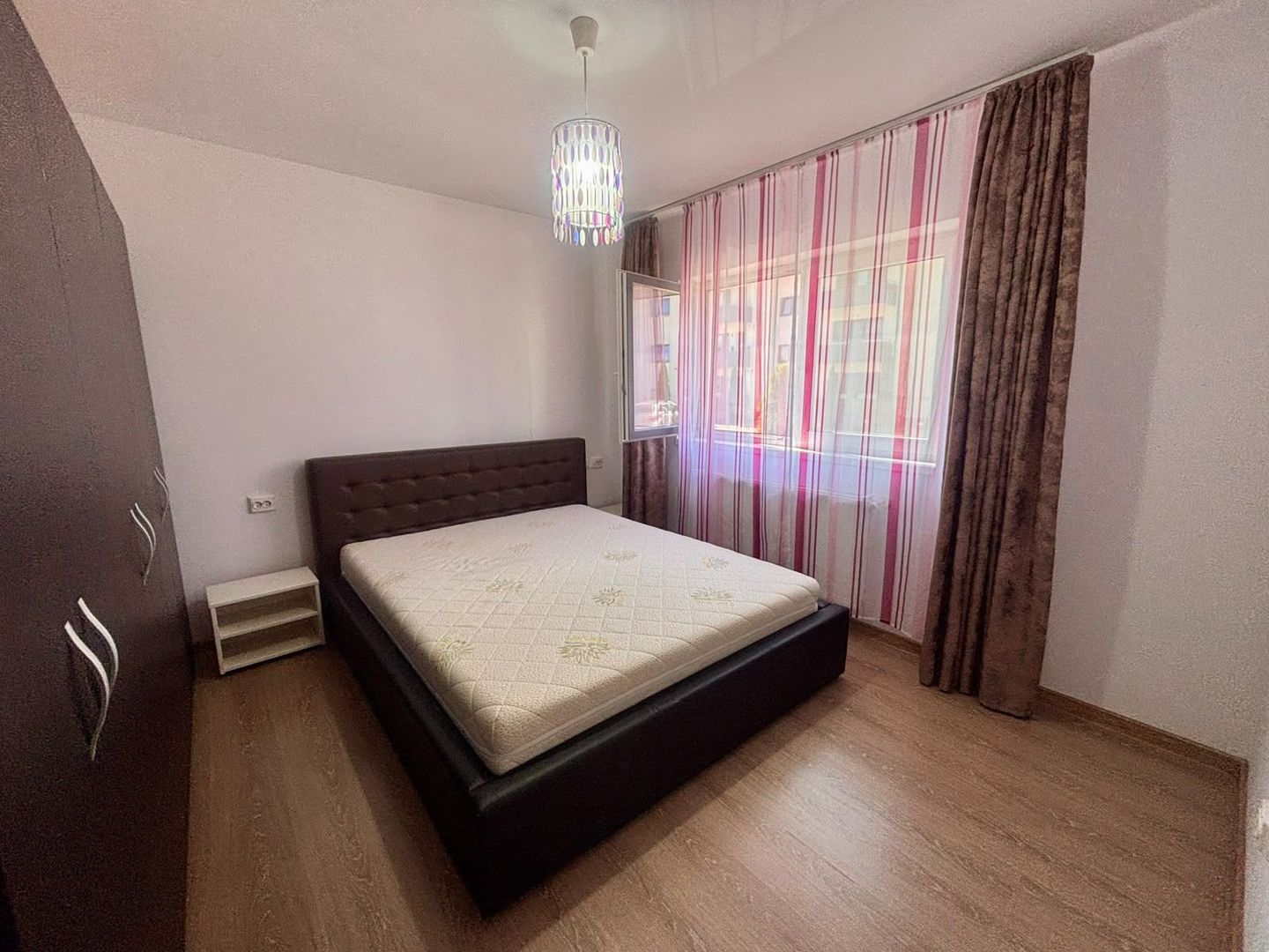 Apartament 3 camere cu curte proprie Selimbar - Poză 12
