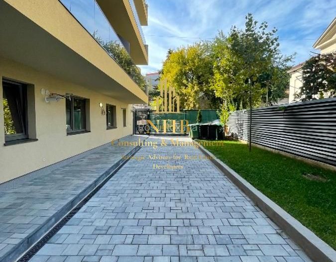 Apartament 2 Camere Semidecomandat, Vânzare în Zona Armenească - Poză 4
