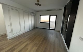 De vanzare, apartament cu 3 camere, zona Centrala - Poză 2