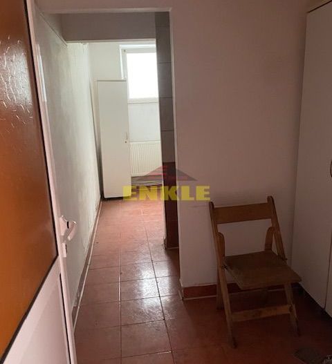 De vânzare: Hală industrială cu anexă birouri/apartament - Poză 11