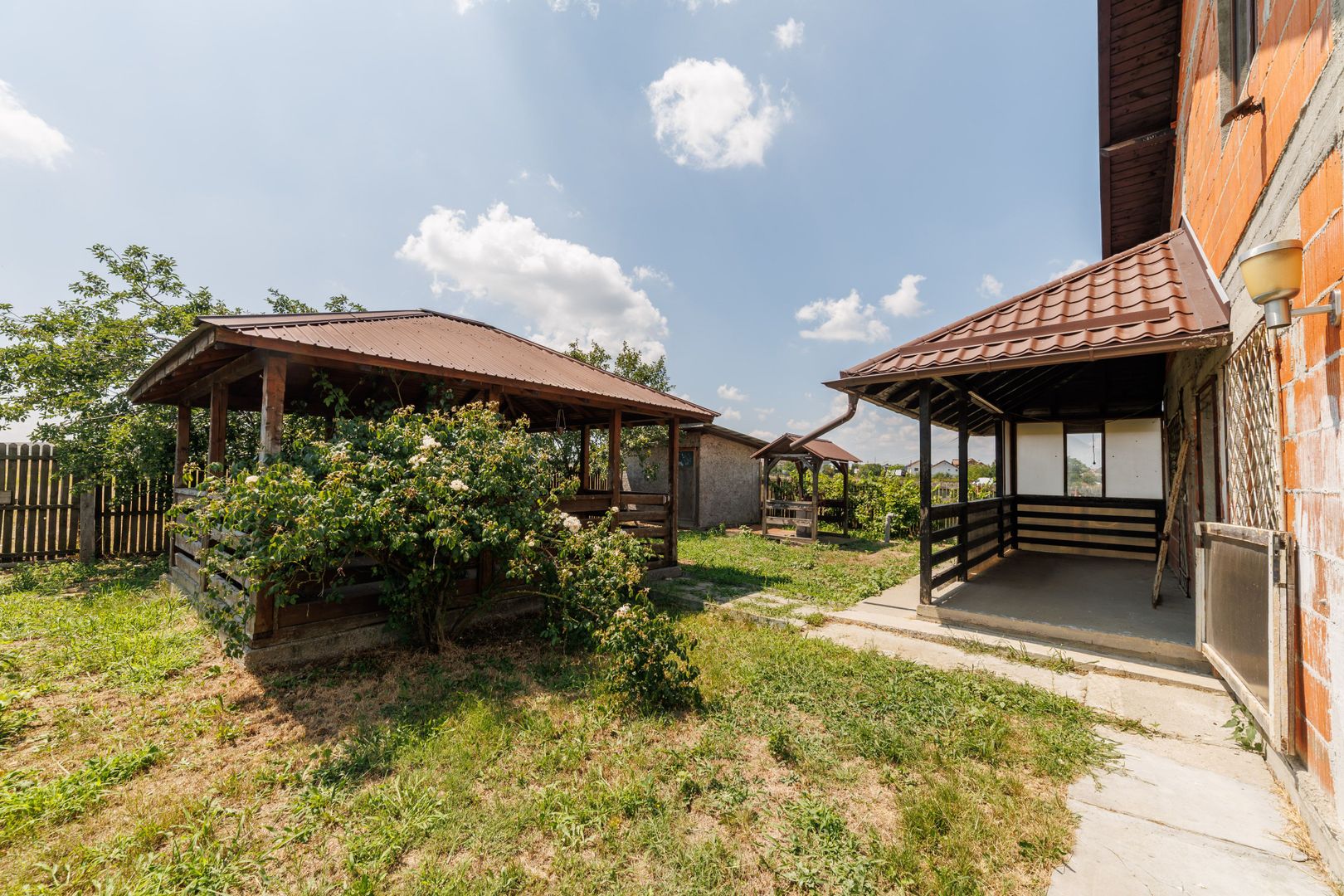 Casa P+M cu 6 camere si teren de 705 mp | Pitesti – Strada Zborului - Poză 3