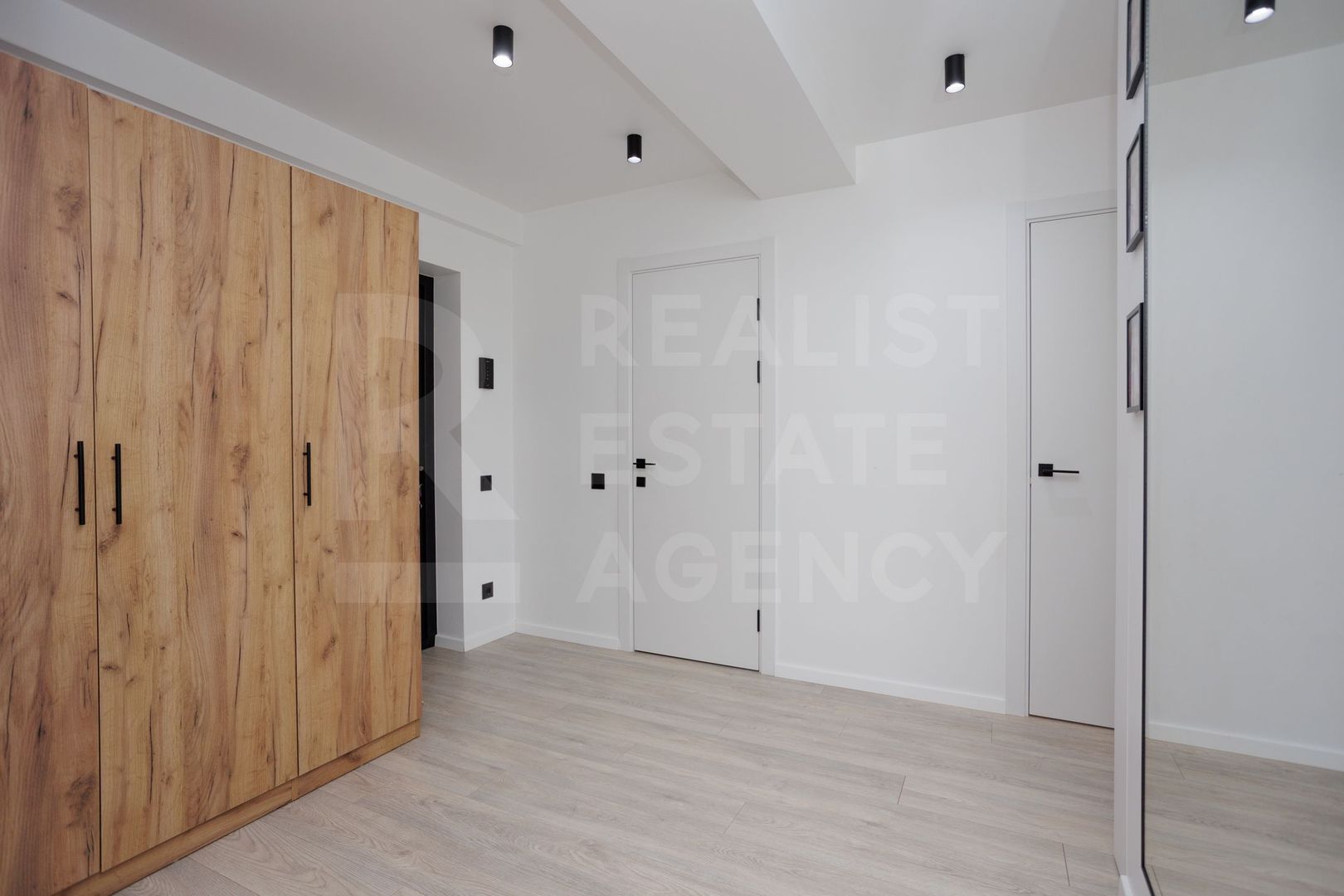 Apartament cu 2 camere, 57 mp, str. Nicolae Dimo, Durlești - Poză 12