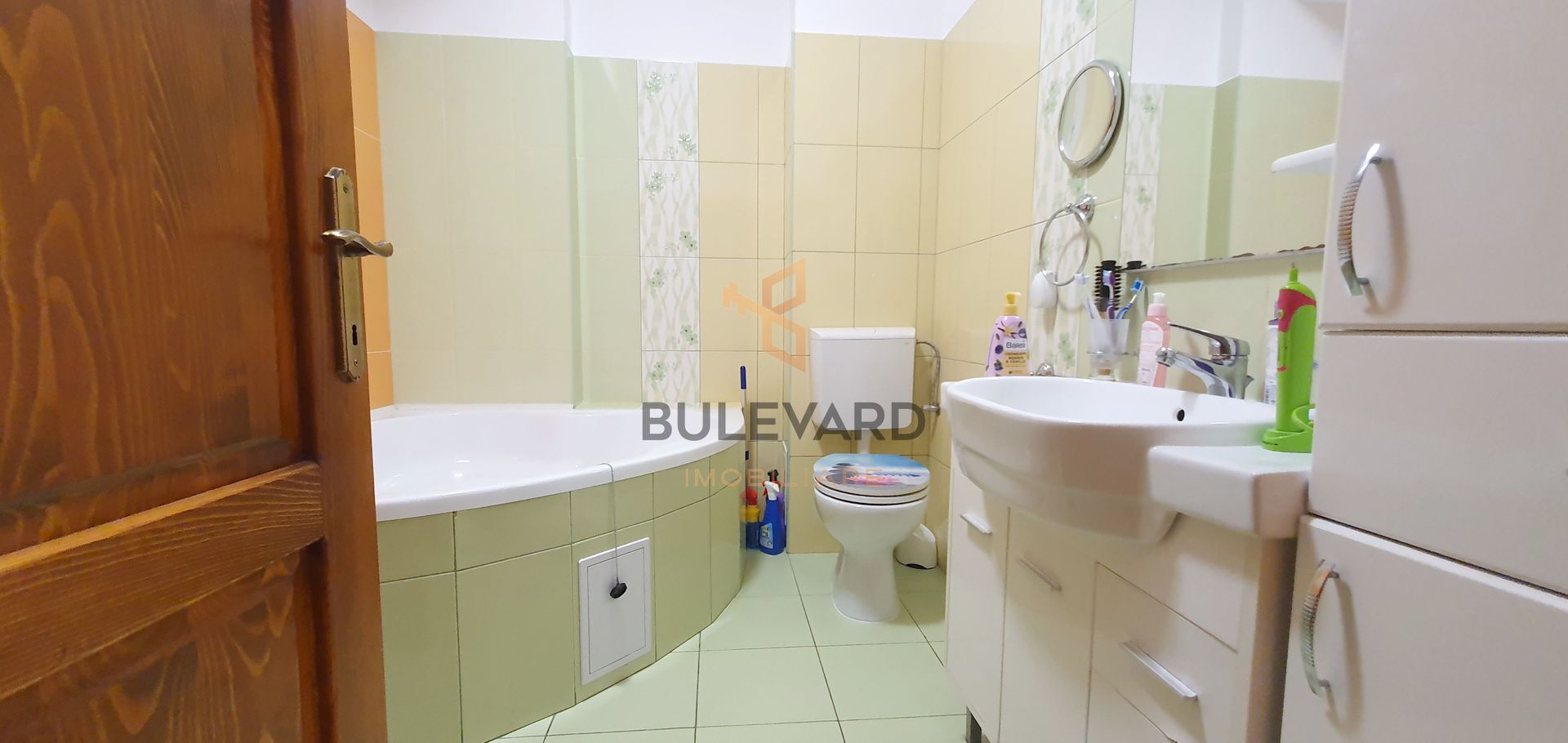 Apartament deosebit cu 4 camere/117 mp/zona strazii Eroilor! - Poză 11