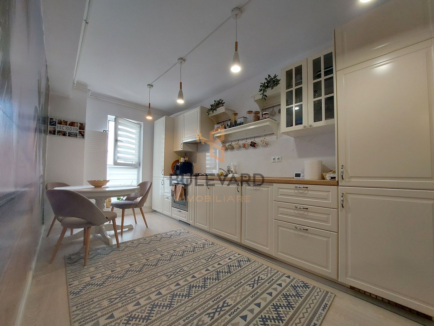 Apartament modern cu 2 camere la cheie! - Poză 2