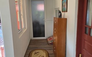 Proprietate cu două case| Comuna Fartatesti - Poză 9