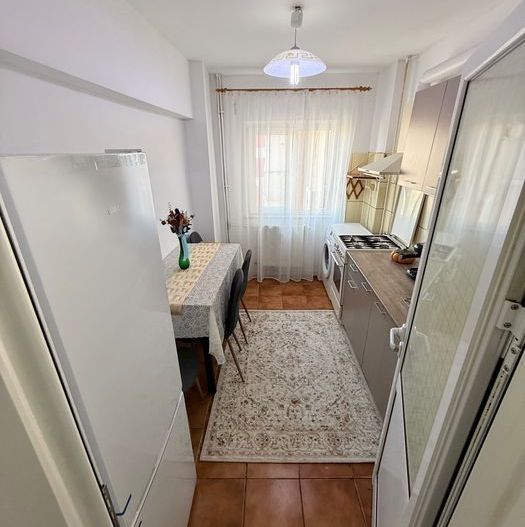 Apartament cu 2 camere in Bulevardul 1 Mai - Poză 5