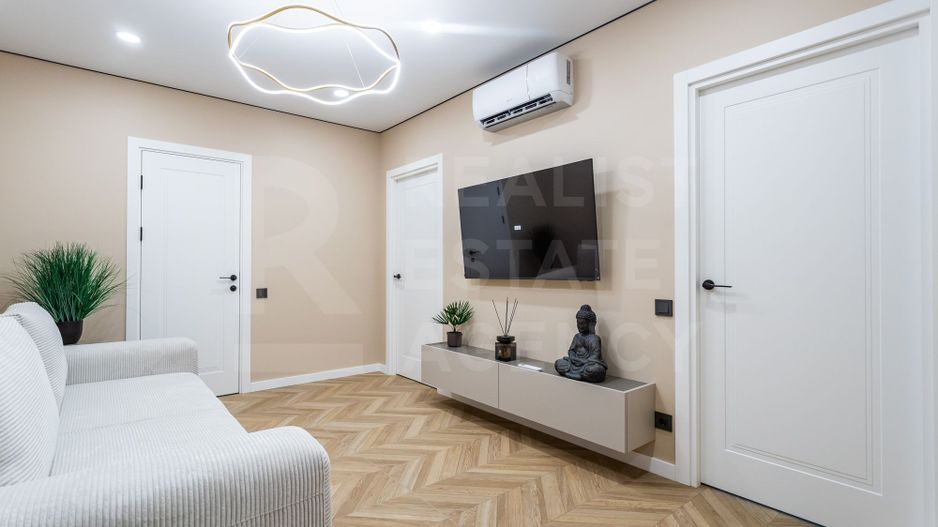 Vânzare, apartament, 2 camere, strada Cornești, Rîșcani - Poză 2