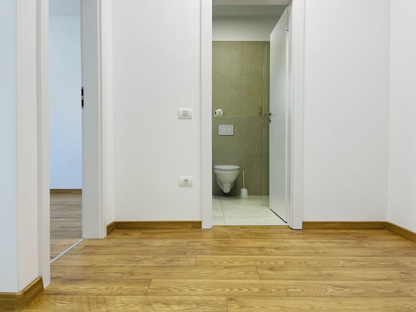 Spatiu comercial 3 incaperi, 55 mp | Curte proprie 50 mp | Parcare - Poză 15