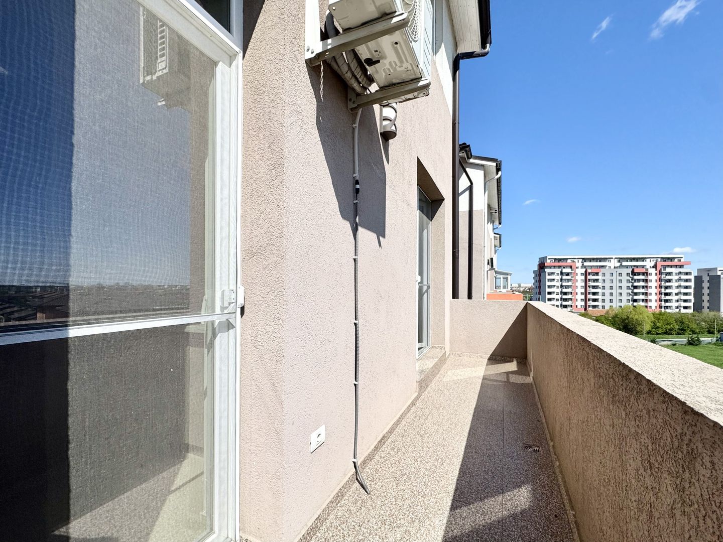 Apartament 2 camere Giroc zona Esso, bloc cu lift - Poză 24