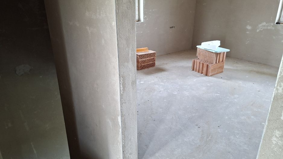 CASA NOUA IN GRI DE VANZARE - Poză 8