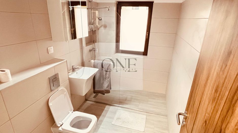 Apartament Spațios Curte Proprie Cristian - Poză 12