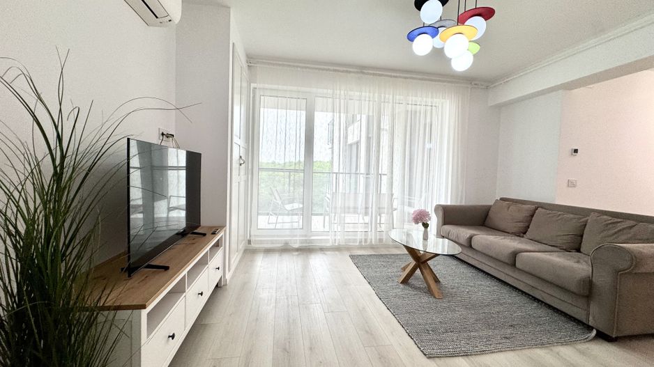 3 camere modern, vedere panormica spre pădurea verde, zona Lipovei - Poză 3
