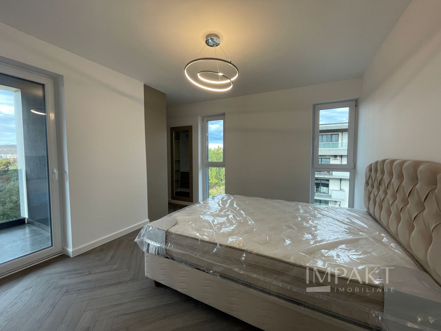 De inchiriat - Apartament 3 camere |Terasă|Parcare subterană|Gheorgeni - Poză 4