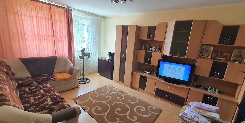 Vanzare Apartament camere, 50 mp, etaj 4, bloc reabilitat, – Drumul Taberei - Poză 1