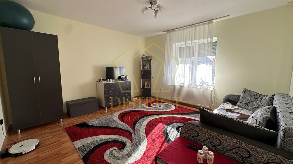 Casă Indiviudala cu 3 camere si 755 mp de teren in Giroc la asfalt. - Poză 6