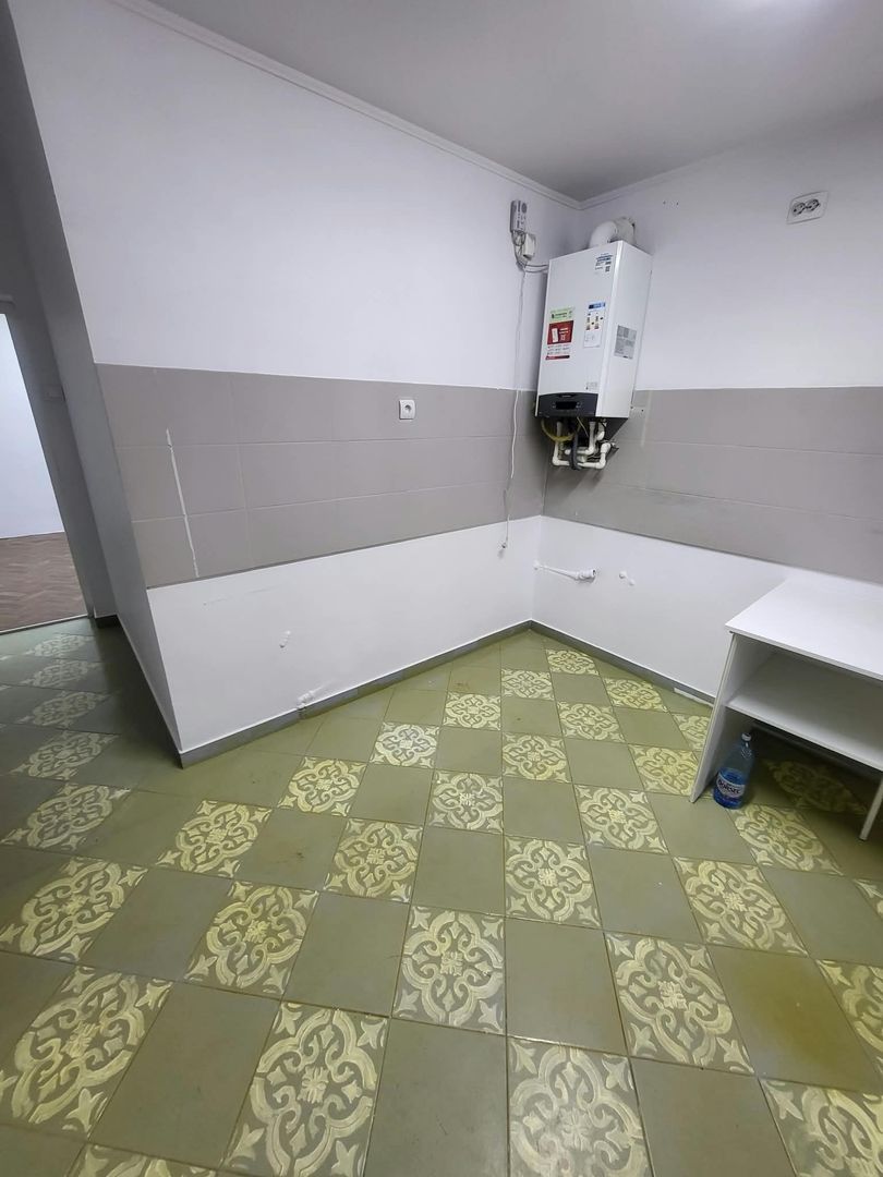Casa de inchiriat. curte, centrala proprie, zona centrala. metrou 7min - Poză 1
