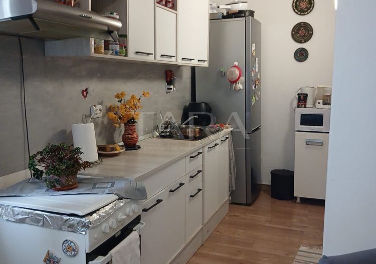 Apartament 2 camere, balcon 6 mp, garaj privat cu acces din apartament - Poză 3
