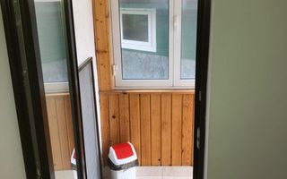 Vila Predeal 500 mp de renovat potential 6 apartamente 3 garaje - Poză 12