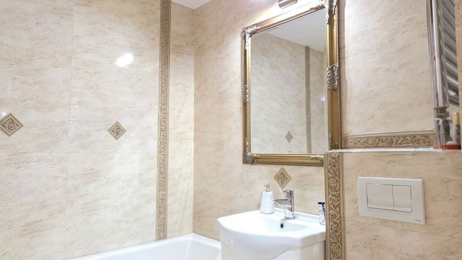 Apartament cu 3 camere, etaj 1, mobilat și utilat, zona FILATURII; - Poză 9