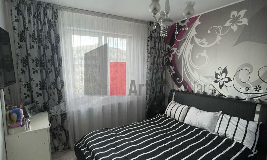 APARTAMENT 3 CAMERE  BARCA - Poză 2