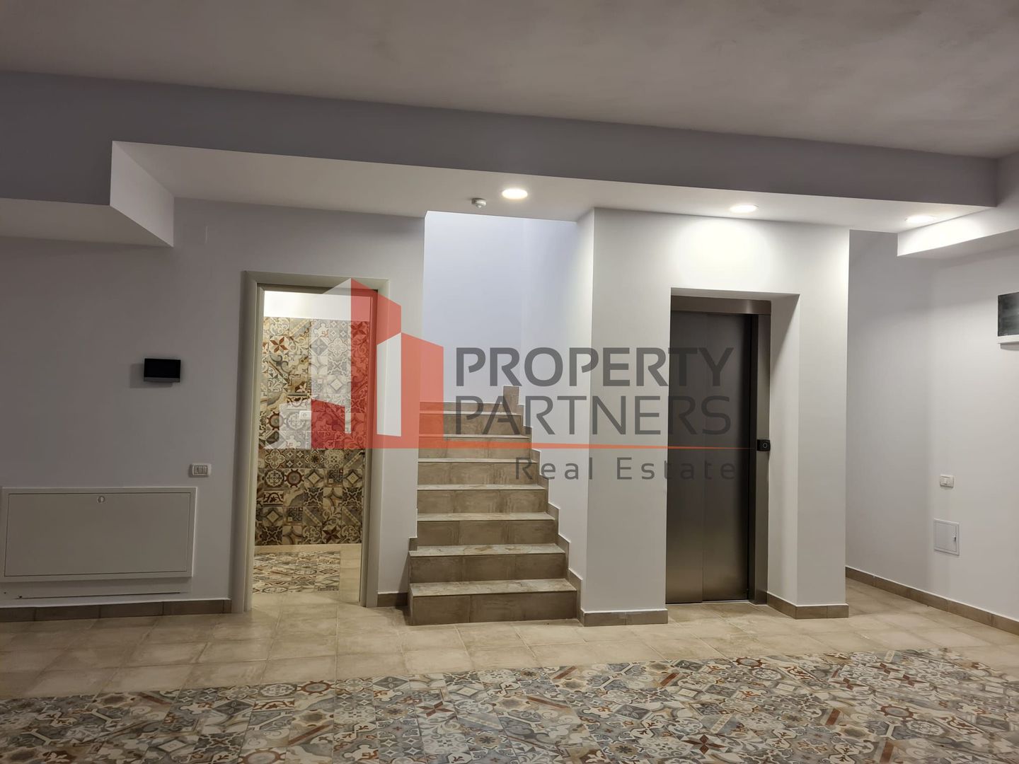 Cladire noua, ultracentral, birou, comercial, rezidential. - Poză 15