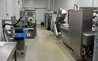 BUSINESS LA CHEIE! FABRICA + RESTAURANT + 2 MAGAZINE + TEREN INTR. 9688 MP - Poză 6