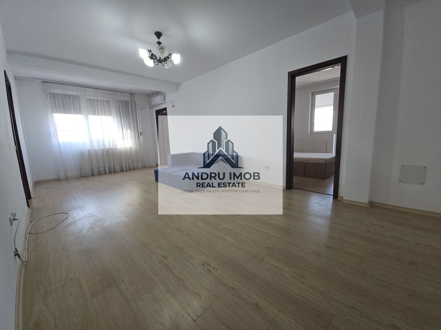 Apartament 3 Camere Semidecomandat|Loc Parcare Inclus|Drumul Fermei - Poză 1