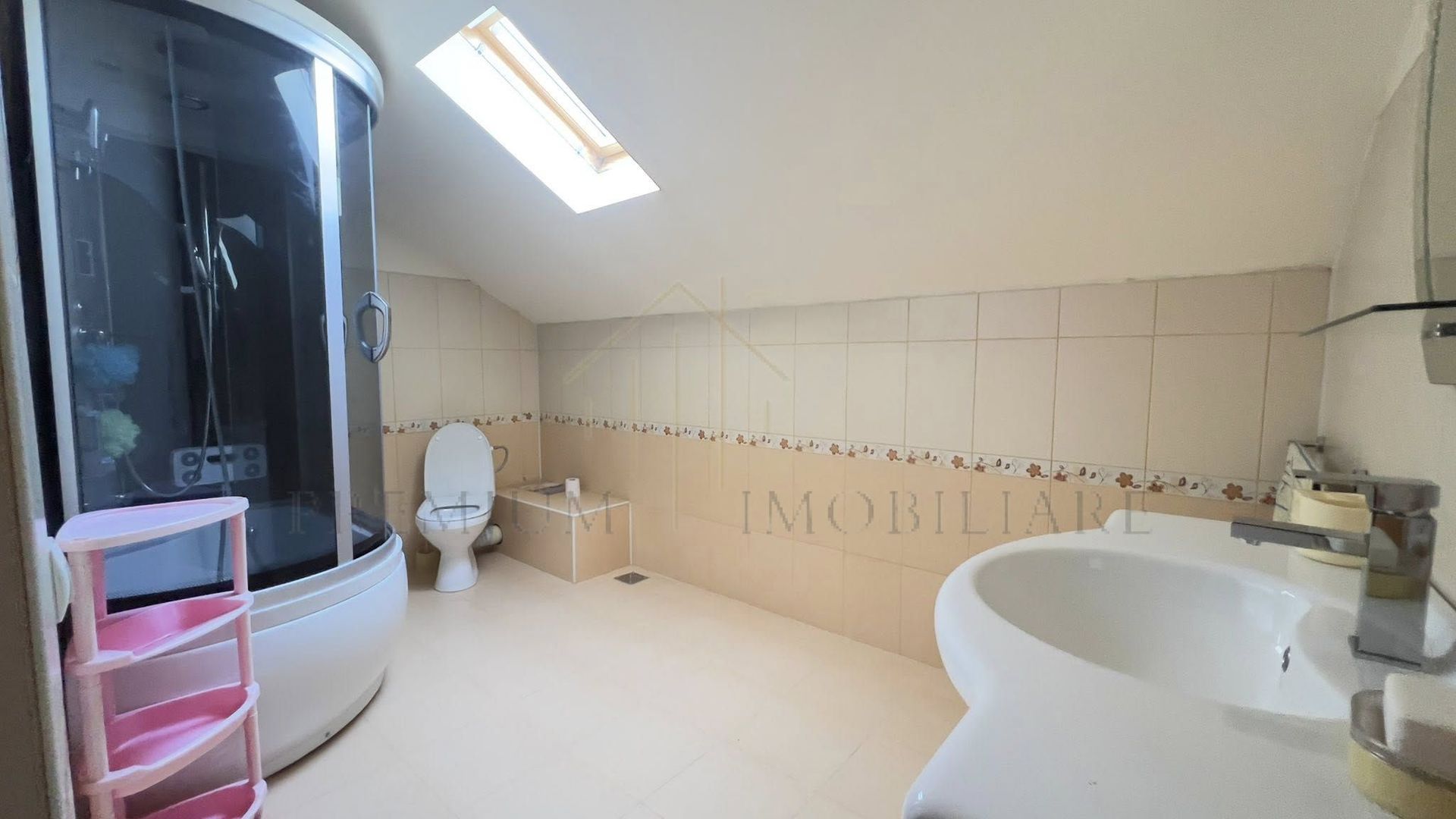 Proprietate de vanzare in Onesti - Poză 13