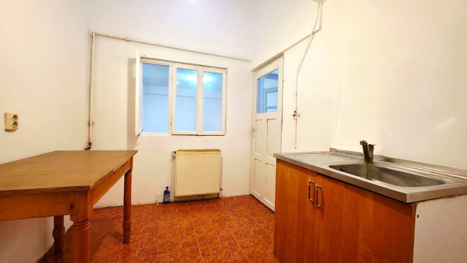 Oportunitate Unică: Casă cu 4 Camere, Curte Generoasă și Îmbunătățiri - Poză 10