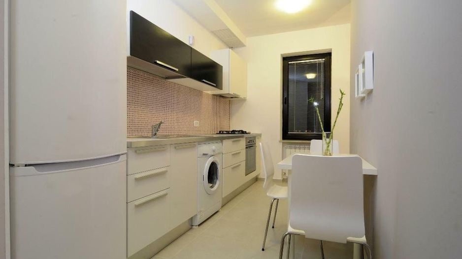 Închiriere apartament 3 camere în Complexul Rezidențial Privighetorilor Băneasa - Poză 3