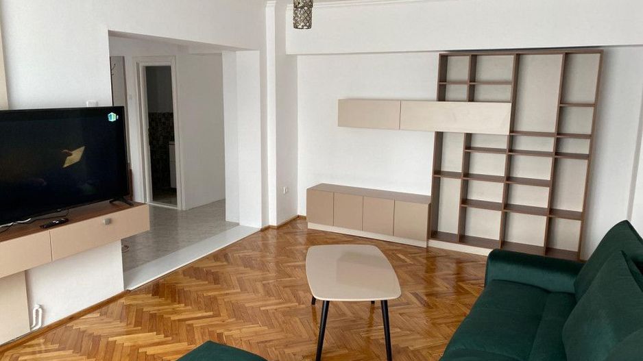 Inchiriere Apartament 3 Camere Ultracentral - Poză 2