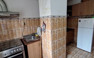 Apartament 3 camere etaj 2/4 DECMOMANDAT zona Rovine - Poză 16