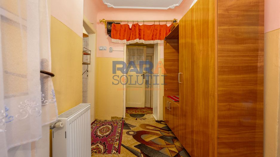 Casă în Roman, din cărămidă - Poză 10