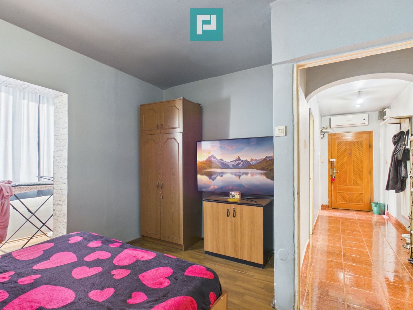 Apartament cu două camere, decomandat Lipova - Poză 3
