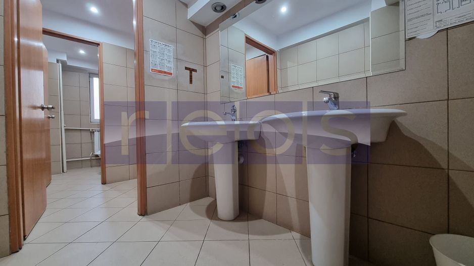 VANZARE SPATIU COMERCIAL | 30 CAMERE | ZONA UNIRII - Poză 43